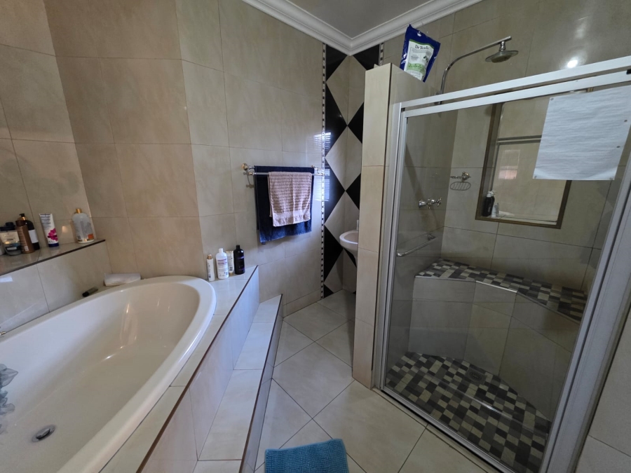 3 Bedroom Property for Sale in Vaalpark Free State